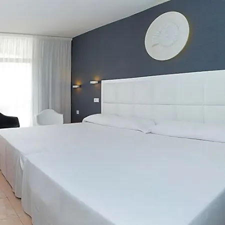 Evenia Olympic Garden 4*