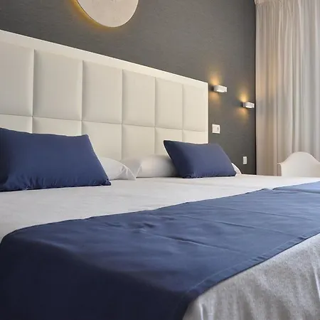 فندق Evenia Olympic Garden 4*